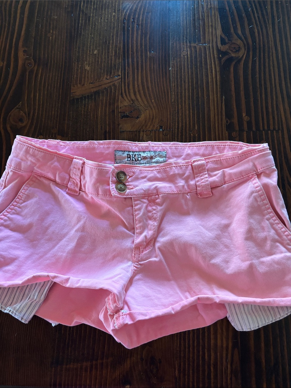 BKE Pink Women's pink shorts